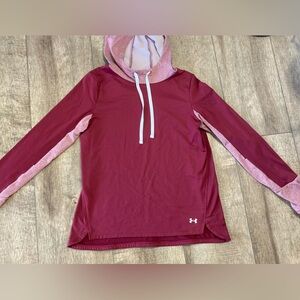 Under Armour Women’s S Loose Fit Stretch Pullover/Hooded Shirt